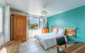 Awesome Home In Noirmoutier En Lile With Kitchen